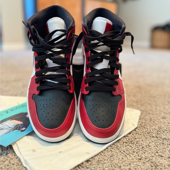 Air Jordan 1 mid Chicago - Picture 2 of 3